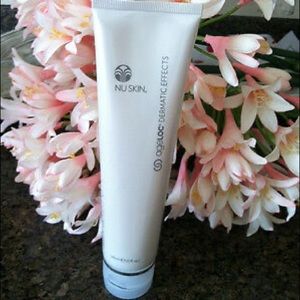 Dermatic Effects Cellulite Cream by NUSKIN